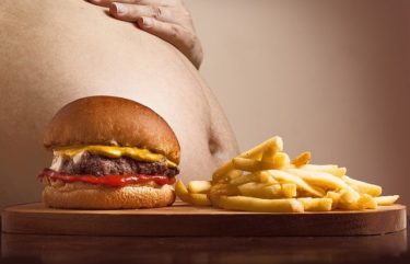 肥満がなぜいけないのか？肥満が引き起こすリスクについて
